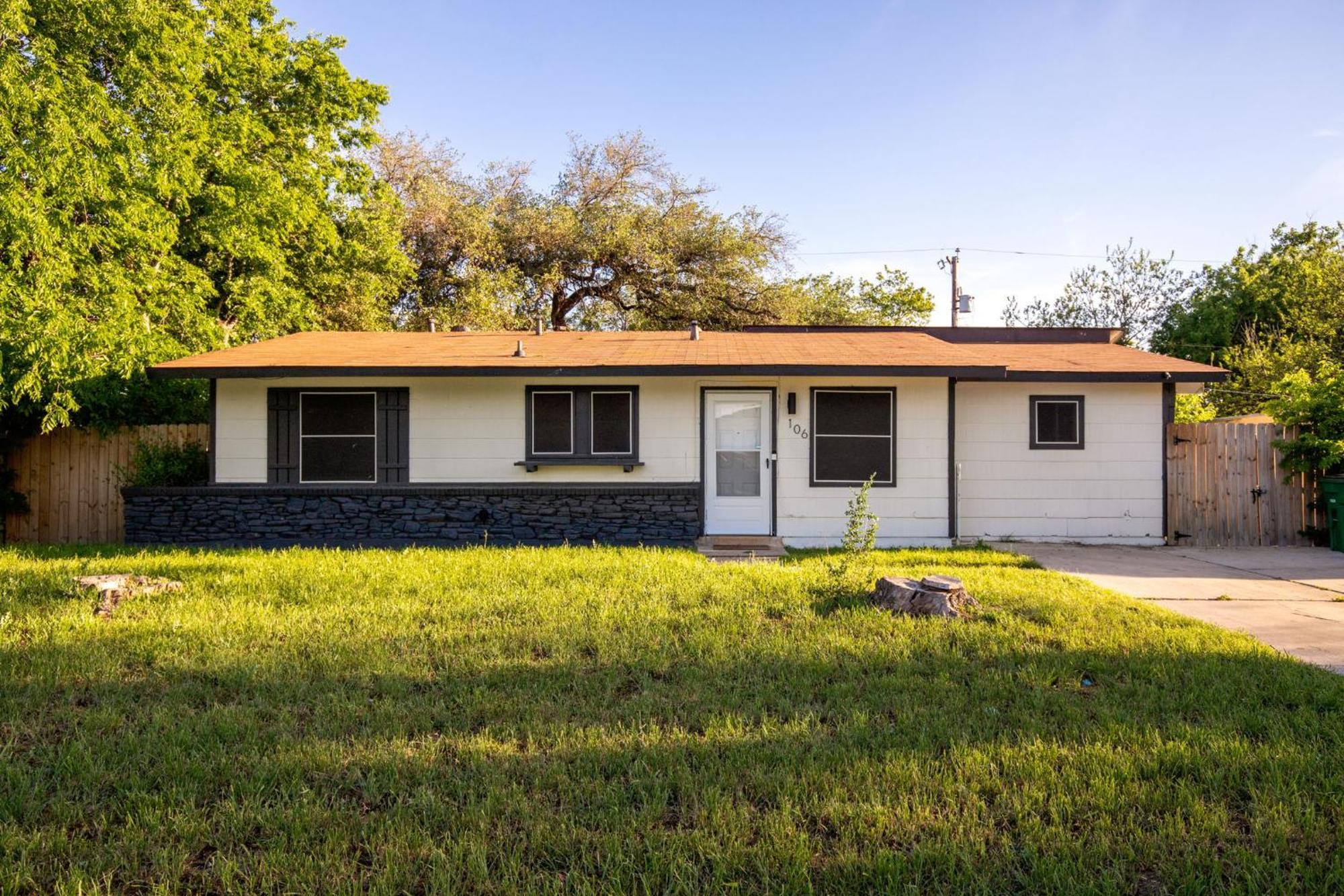 Cozy 3 Bedroom With Hot Tub 2 Min Away From Lackland San Antonio